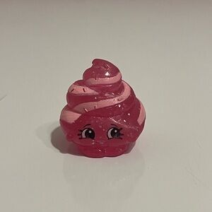 Shopkins Season 10 Mary Meringue - Collector’s Edition Translucent Pink